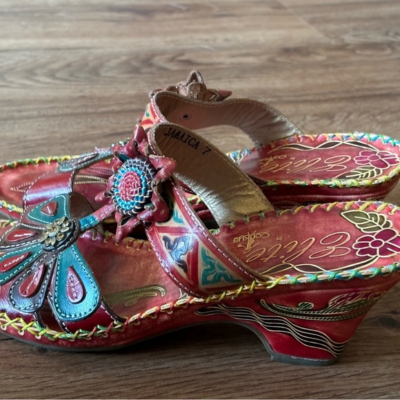 Elite Red and Teal Floral Sandals - Picture 7 of 8